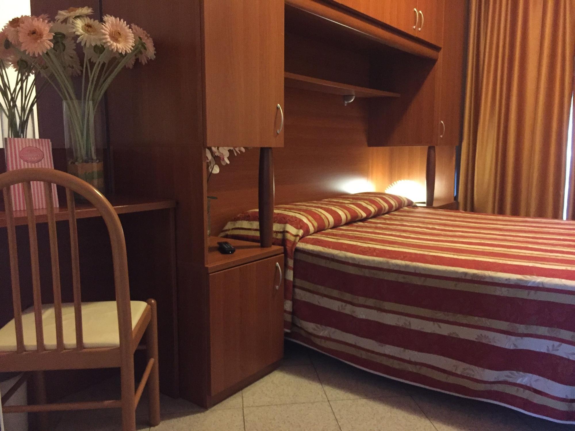 Hotel Storione Lido di Jesolo Buitenkant foto