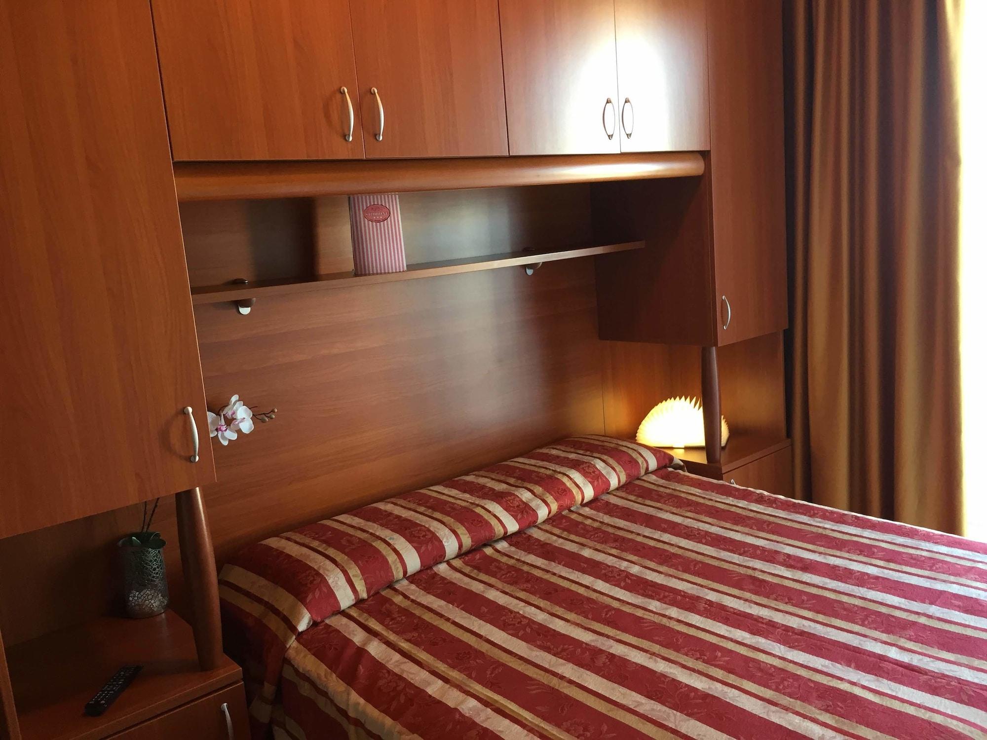 Hotel Storione Lido di Jesolo Buitenkant foto