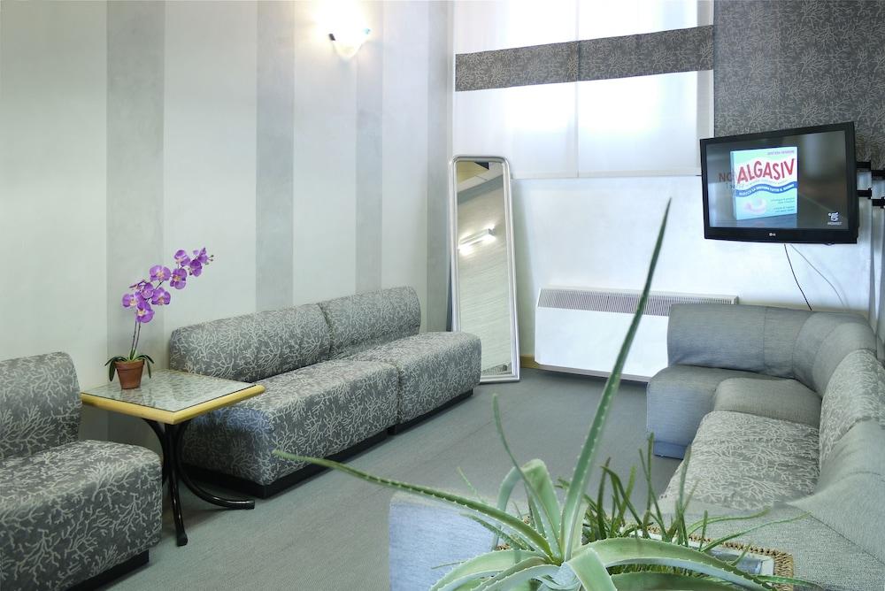 Hotel Storione Lido di Jesolo Buitenkant foto