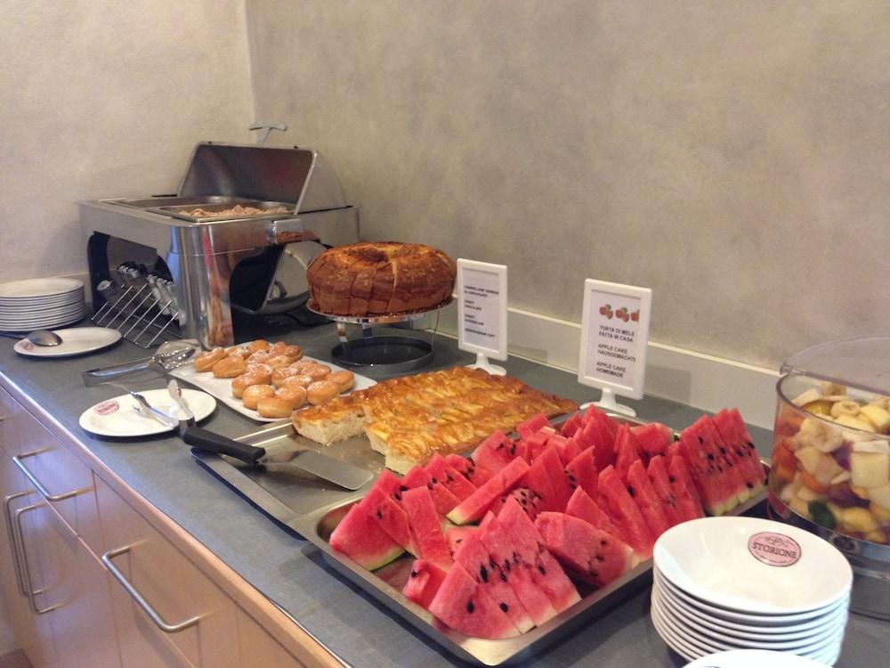 Hotel Storione Lido di Jesolo Buitenkant foto